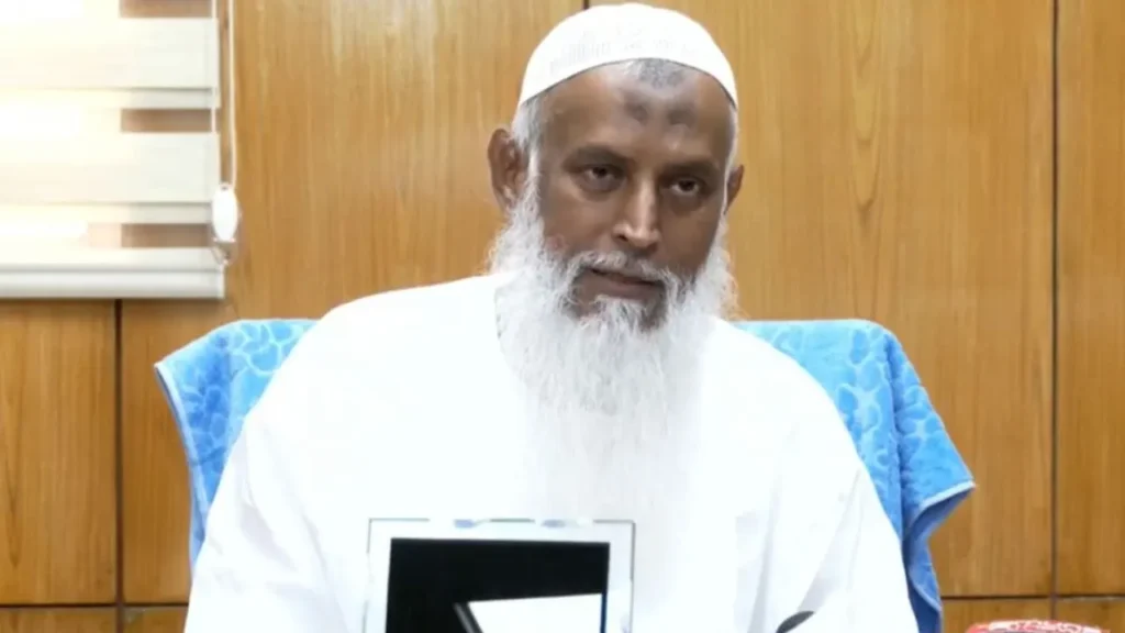 নির্ধারিত দামেই বিক্রি হবে কোরবানির চামড়া, হুঁশিয়ারি ধর্মমন্ত্রীর