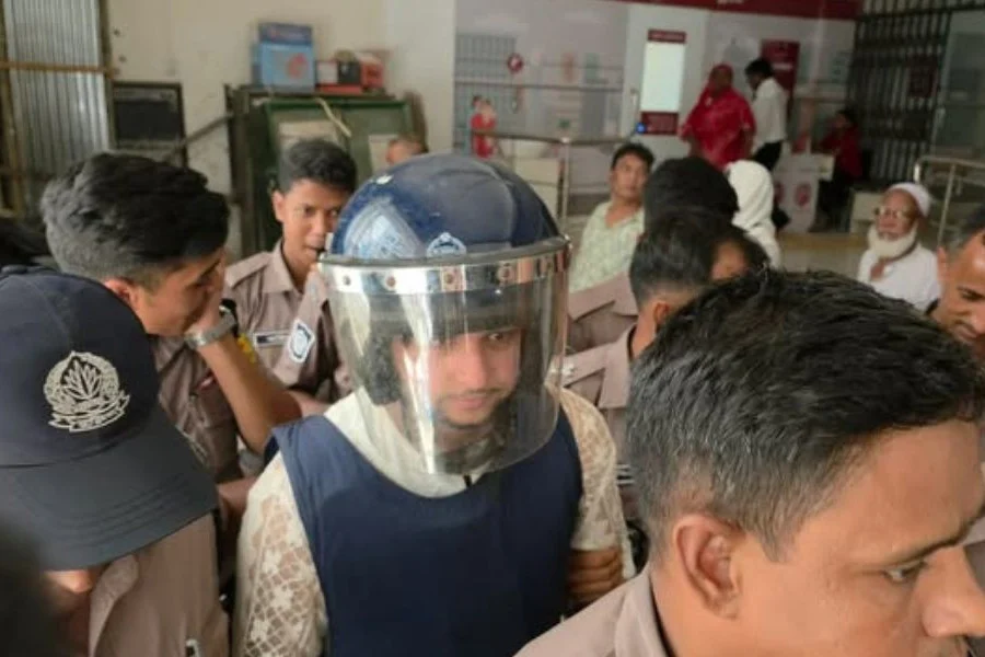 প্রতারণা মামলায় কনটেন্ট ক্রিয়েটর তৌহিদ আফ্রিদিকে গ্রেফতার দেখানোর নির্দেশ