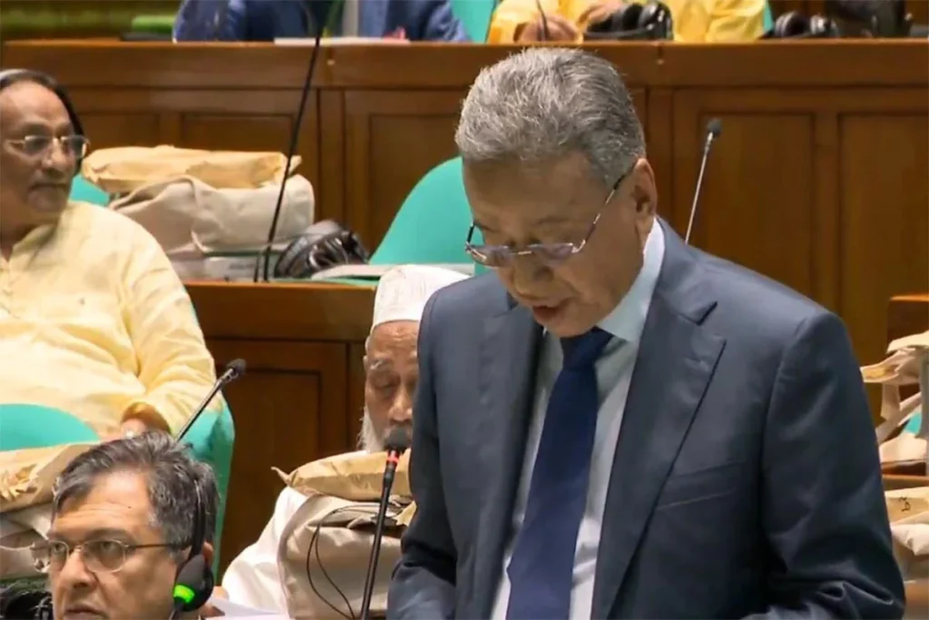 বৈধ চ্যানেলে রেমিট্যান্স প্রবাহ বাড়াতে ২.৫ শতাংশ নগদ প্রণোদনা বহাল