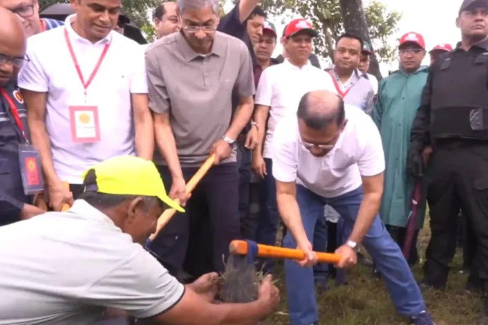 কক্সবাজারে পাতলী খাল পুনঃখনন ও দেশব্যাপী বৃক্ষরোপণ কর্মসূচির উদ্বোধন করলেন প্রধানমন্ত্রী