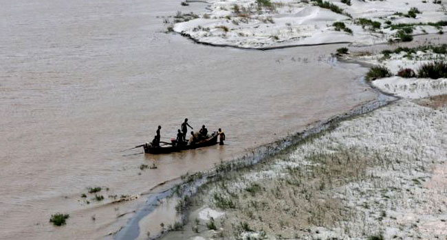 পাকিস্তানে বরযাত্রীবাহী নৌকাডুবে ২১ জনের মৃত্যু