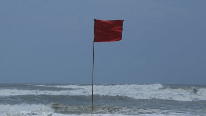 সাগরে নিম্নচাপ, জলোচ্ছ্বাসের শঙ্কা