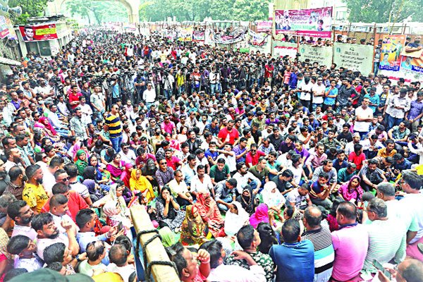 হারিকেন ধরার সময়টুকুও পাবে না এ সরকার ; মির্জা ফখরুল