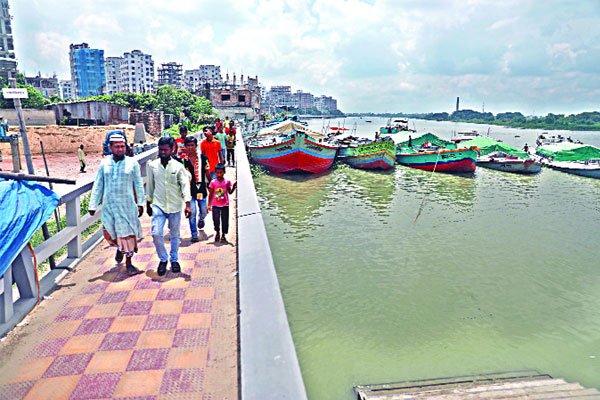 নতুন ওয়াকওয়ে দখল দূষণের সেই তুরাগ ফিরছে দৃষ্টিনন্দন রূপে