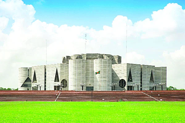 দ্বাদশ জাতীয় সংসদ নির্বাচন সব দলের অংশগ্রহণই ইসির চ্যালেঞ্জ ইভিএমের পক্ষে ছিলেন দুই নির্বাচন কমিশনার, বিপক্ষে সিইসিসহ তিনজন, ব্যালটে ফেরা নিয়ে সিইসির ব্যাখ্যা, বললেন ইসি ব্যালটে ফিরেছে নিজের সিদ্ধান্তে, সংকট দলগুলোকে নিরসন করতে হবে