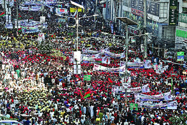 গণতন্ত্র ছাড়া অন্য কিছু নয় জনস্রোতপূর্ণ র‌্যালিতে বিএনপির ঘোষণা – ♦ ষড়যন্ত্র থেমে নেই ♦ স্বৈরাচারের দোসররা দেশে-বিদেশে প্রশাসনে এখনো সক্রিয় ♦ স্বাধীনতা সার্বভৌমত্ব রক্ষার জন্য সবাইকে ঐক্যবদ্ধ ও সতর্ক থাকতে হবে