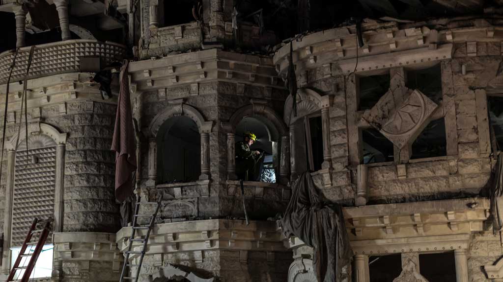 Israel and Iran strike at each other in new wave of attacks
