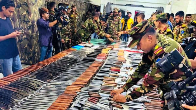 Army seizes over 1,100 sharp weapons in Dhaka’s New Market raid The ...