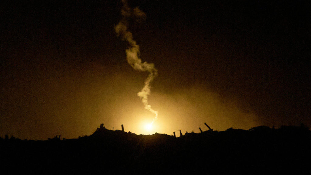 গাজায় যুদ্ধবিরতি ভেঙে ইসরায়েলের হামলায় নিহত প্রায় ১০০, পুনরায় যুদ্ধবিরতি কার্যকর ঘোষণা