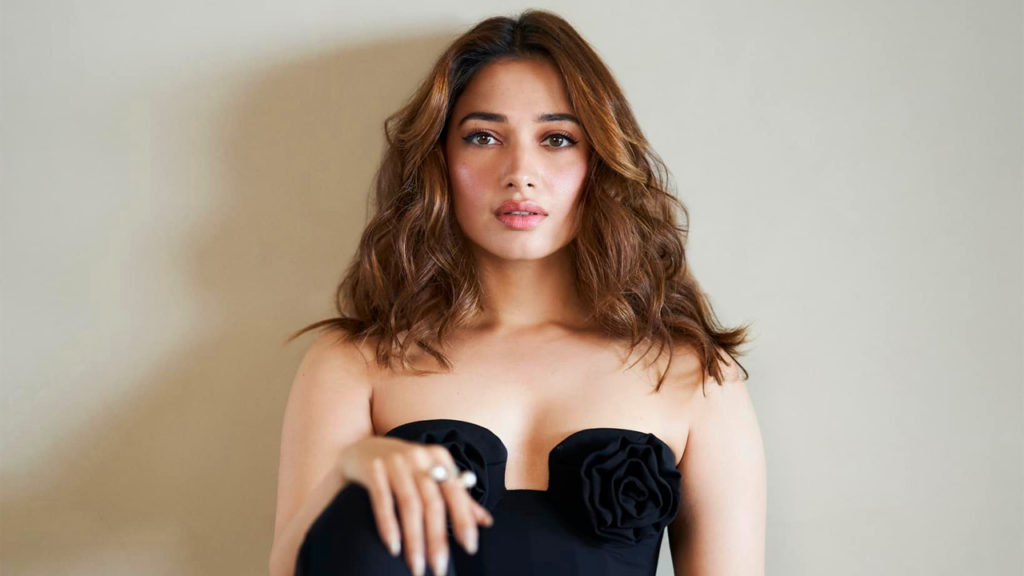 বয়স নয়, দক্ষতাই মুখ্য: অভিনয়ে নতুন দৃষ্টিভঙ্গি নিয়ে তামান্না ভাটিয়া