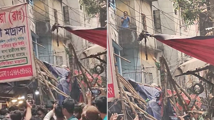 ঢাকায় ভূমিকম্পের কারণে পাঁচতলা ভবনের অংশ ধসে পড়েছে