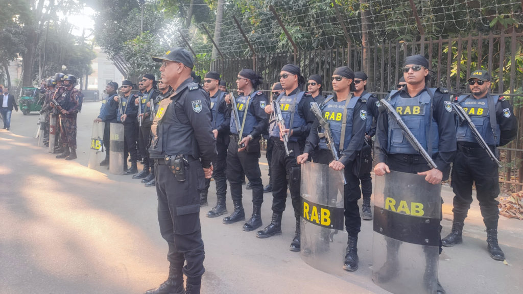 টিএফআই-জেআইসি সেলে গুম-নির্যাতনের অভিযোগে ১৩ সেনা কর্মকর্তাকে ট্রাইব্যুনালে হাজিরের দিন আজ