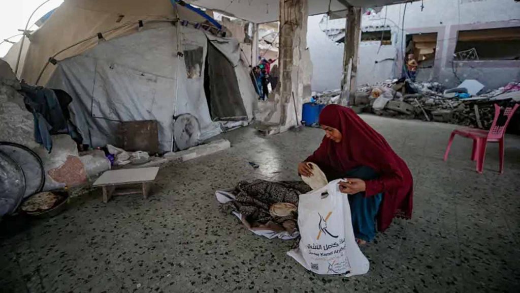 গাজায় যুদ্ধবিরতি চলমান, ত্রাণ প্রবেশে বাধা; খাদ্যসংকটে ফিলিস্তিনিরা