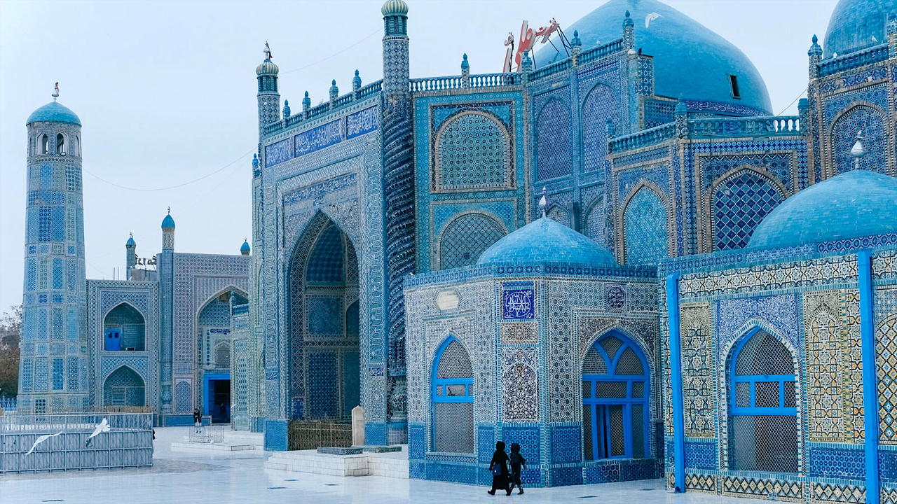 ভয়াবহ ভূমিকম্পে আফগানিস্তানের ঐতিহাসিক নীল মসজিদ ক্ষতিগ্রস্ত, নিহত অন্তত ১০