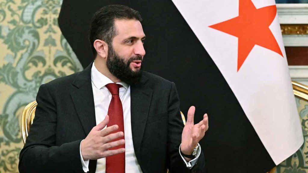 সন্ত্রাসবাদের তালিকা থেকে নাম মুছে যুক্তরাষ্ট্র সফরে সিরিয়ার প্রেসিডেন্ট আহমাদ আল শারা