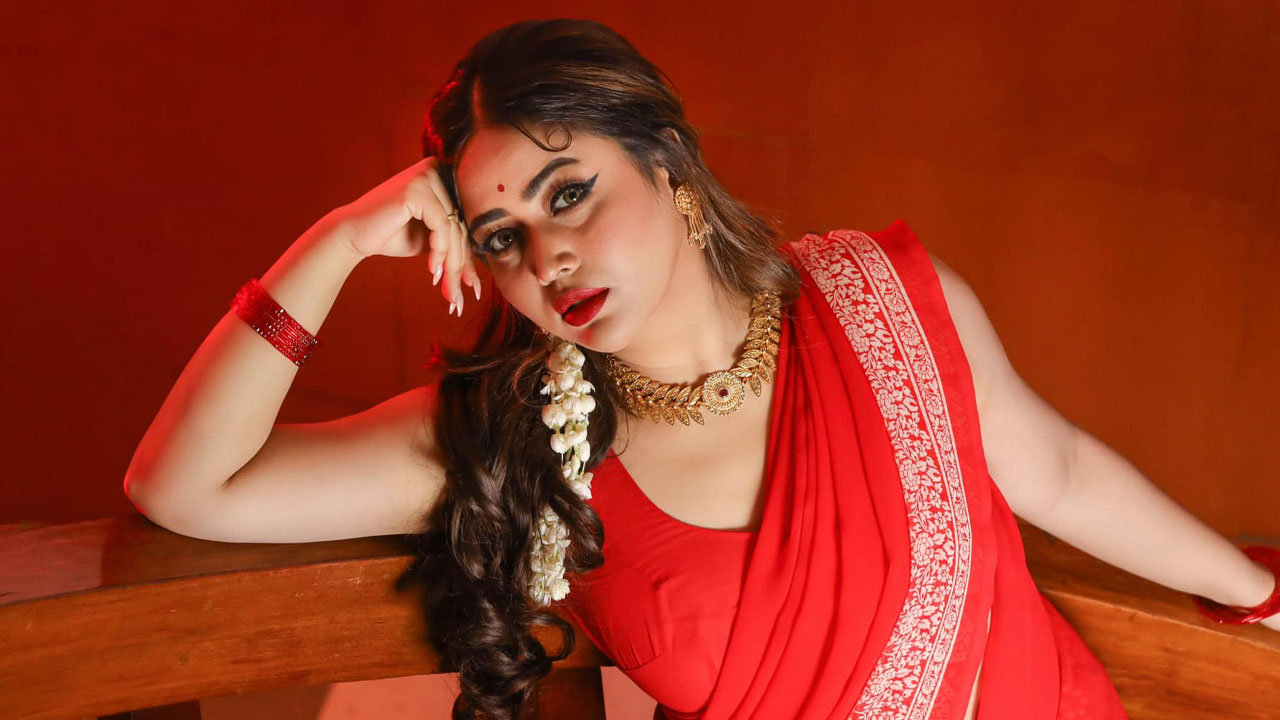 সমালোচনায় কর্ণপাত নয়, ফেক অ্যাকাউন্টের মন্তব্যকে গুরুত্ব দেন না ভাবনা