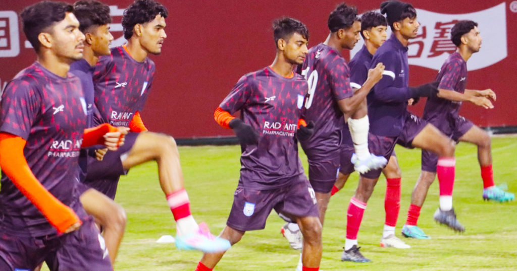 শ্রীলঙ্কায় ভয়াবহ ধ্বংসযজ্ঞের পর ভারতীয় উপকূলে ঘূর্ণিঝড়ের সতর্কতা