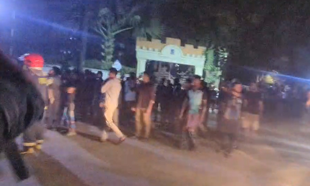 ঢাবির বিজয় ৭১ হলে অগ্নিকাণ্ড নিয়ন্ত্রণে, তদন্তে কারণ উদঘাটনের প্রচেষ্টা