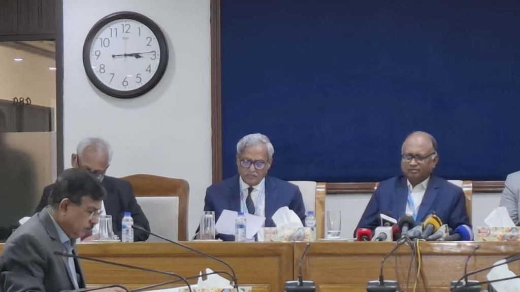 দুদকে অযাচিত চাপ প্রয়োগকারীর নাম প্রকাশের ঘোষণা