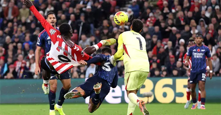 আর্সেনালের জয়ের আশা শেষ মুহূর্তে গুড়িয়ে দিল সান্ডারল্যান্ড