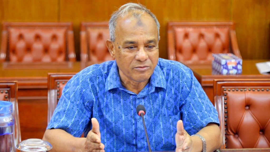 সেনাবাহিনীর ৫০ শতাংশ সদস্য প্রত্যাহারের গুজব ভিত্তিহীন: স্বরাষ্ট্র উপদেষ্টা