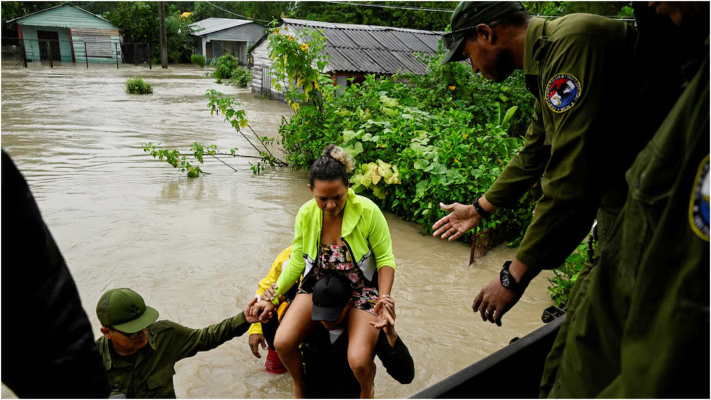 কেনিয়ার রিফট উপত্যকায় ভূমিধসে ১৩ জন নিহত