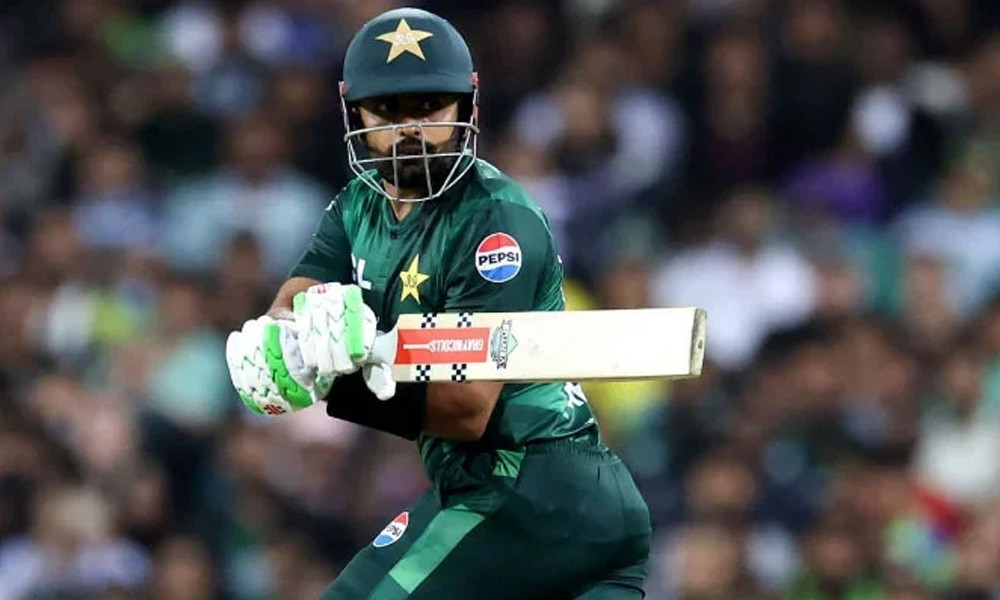 আন্তর্জাতিক টি-টোয়েন্টিতে সর্বোচ্চ রান সংগ্রাহক এখন বাবর আজম