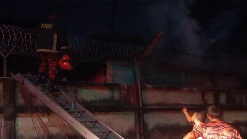 সিলেটের বিটিসিএল অফিসের পরিত্যক্ত গুদামে অগ্নিকাণ্ড, ক্ষয়ক্ষতি আনুমানিক ২ লাখ টাকা