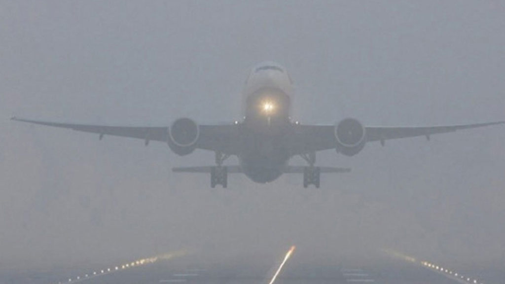 ঢাকার হযরত শাহজালাল আন্তর্জাতিক বিমানবন্দরে ঘন কুয়াশার কারণে আন্তর্জাতিক ফ্লাইটে দেরি