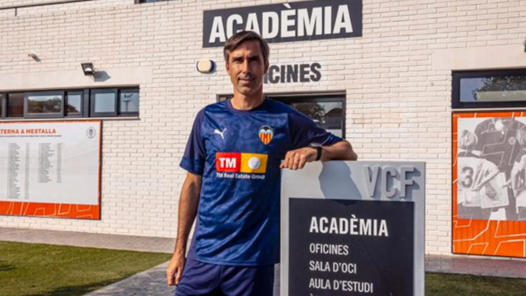 ভ্যালেন্সিয়া সিএফ-এর কোচ ফার্নান্দো মার্তিন ও তার তিন সন্তানের মৃত্যু, ইন্দোনেশিয়ায় মর্মান্তিক নৌকাডুবি