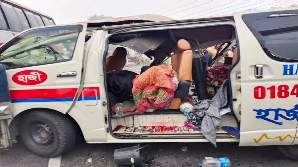 ভাঙ্গায় ট্রাক–অ্যাম্বুলেন্স সংঘর্ষে ভাই–বোনসহ তিনজন নিহত