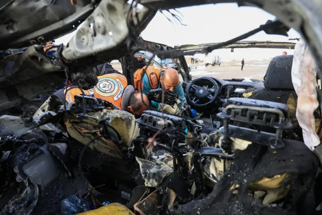 গাজা সিটিতে ইসরায়েলি হামলায় হামাসের জ্যেষ্ঠ কমান্ডার রায়েদ সাদ নিহতের দাবি