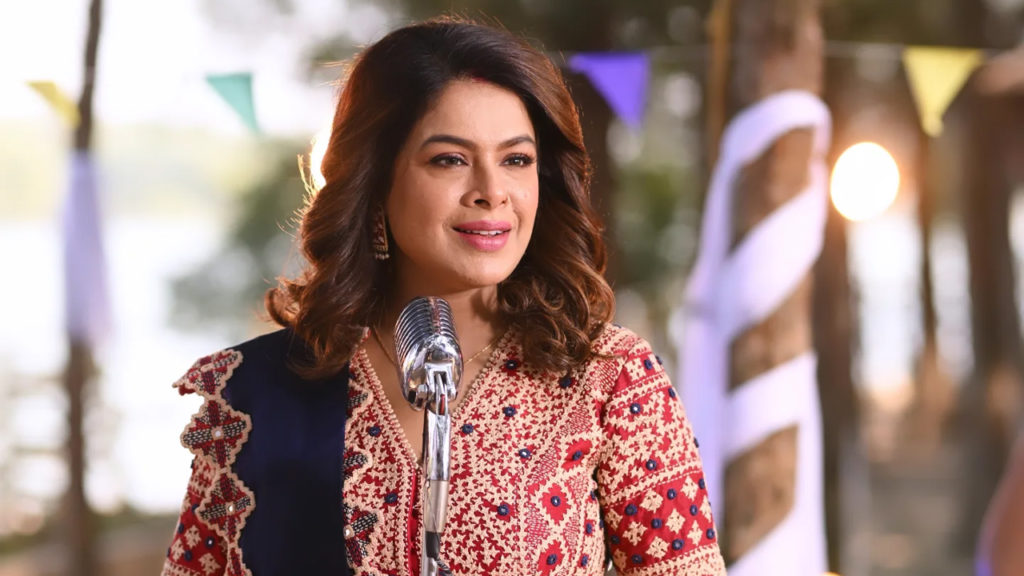 ইমন চক্রবর্তীর রাজনৈতিক অনুষ্ঠানে গান পরিবেশন ঘিরে বিতর্ক