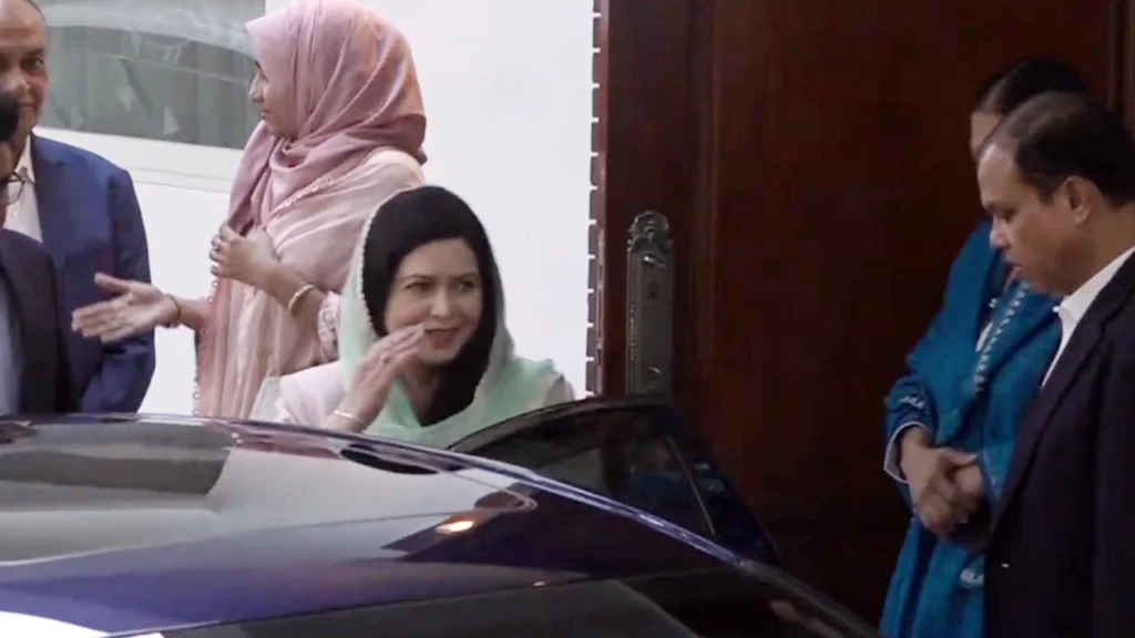 ডা. জুবাইদা রহমান লন্ডনের উদ্দেশ্যে রওনা