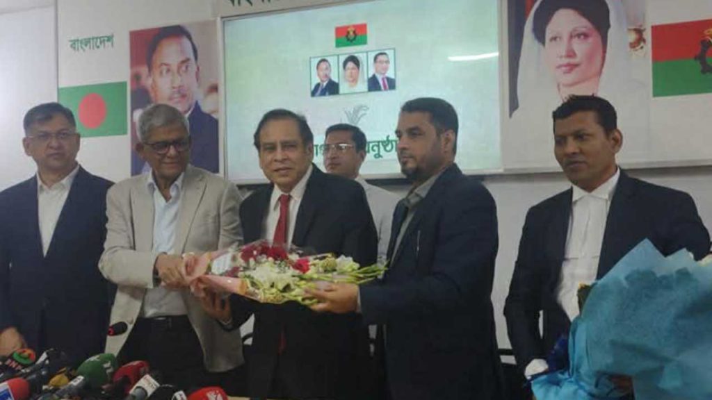 রেজা কিবরিয়া বিএনপিতে আনুষ্ঠানিকভাবে যোগদান করেছেন