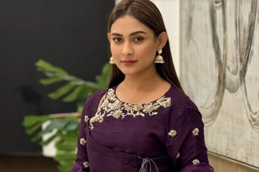 মেহজাবীন চৌধুরী ও তার ভাইয়ের মামলায় জবাব দাখিলের তারিখ ১২ জানুয়ারিতে স্থগিত