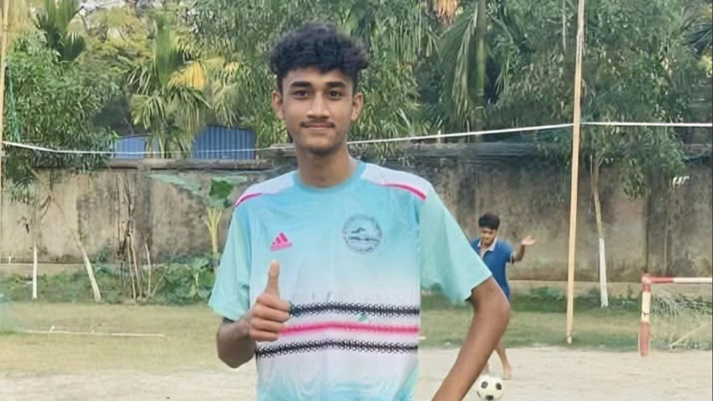 নোয়াখালীর সোনাইমুড়ীতে বাসের ধাক্কায় মোটরসাইকেল আরোহী গুরুতর আহত