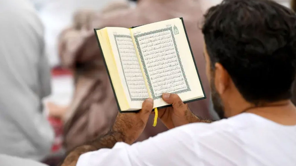 কোরআন পাঠ ও তিলাওয়াত: মুসলমানের দুনিয়া ও আখিরাতের কল্যাণের চাবিকাঠি