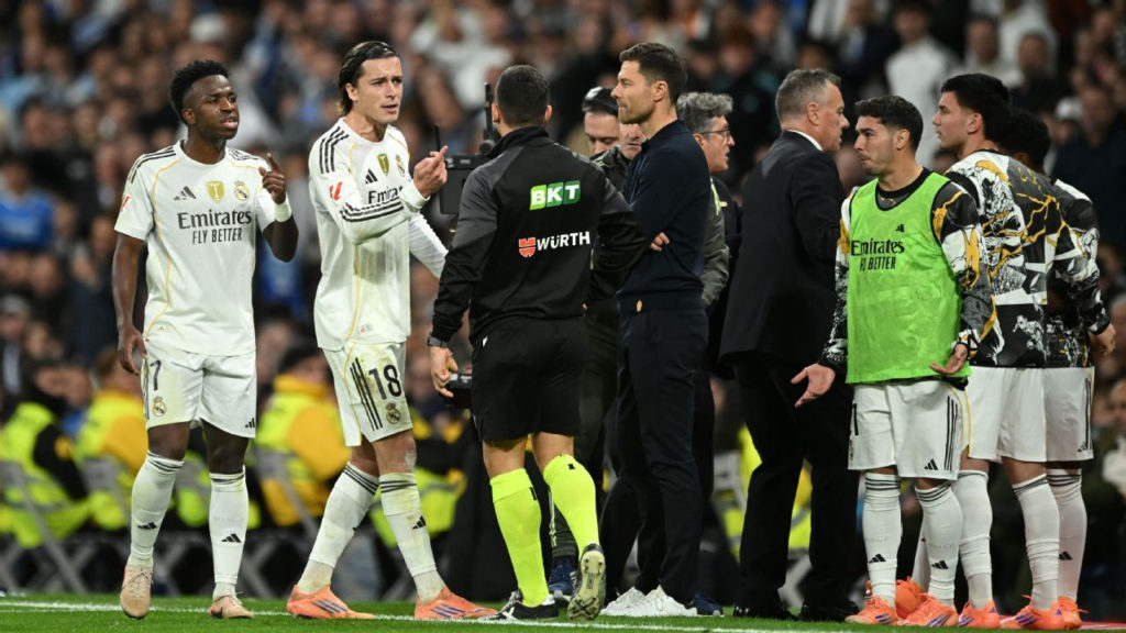 রিয়াল মাদ্রিদের ঘরের মাঠে সেল্টা ভিগোর কাছে পরাজয়, চোট ও লাল কার্ডে জটিলতা বাড়ছে