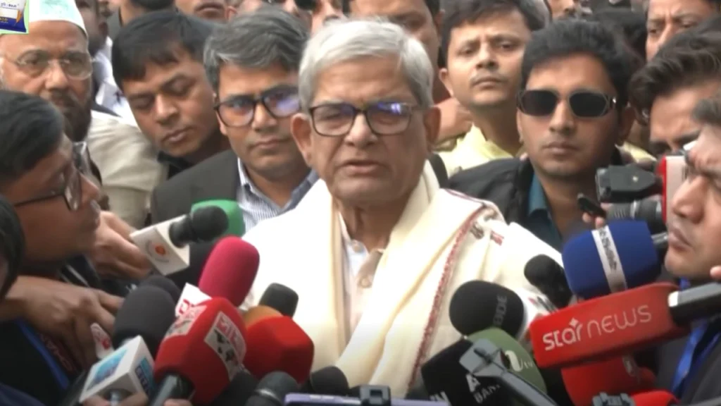 তারেক রহমানের সমাধিতে শ্রদ্ধা, গণতান্ত্রিক প্রত্যাবর্তনের বার্তা