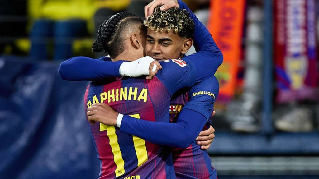 ১০ জনের ভিয়ারিয়ালকে হারিয়ে শীর্ষে ব্যবধান বাড়াল বার্সেলোনা