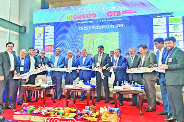 গার্মেন্টস অ্যাকসেসরিজ ও প্যাকেজিং খাতের আন্তর্জাতিক প্রদর্শনী গ্যাপেক্সপো-২০২৬ শুরু
