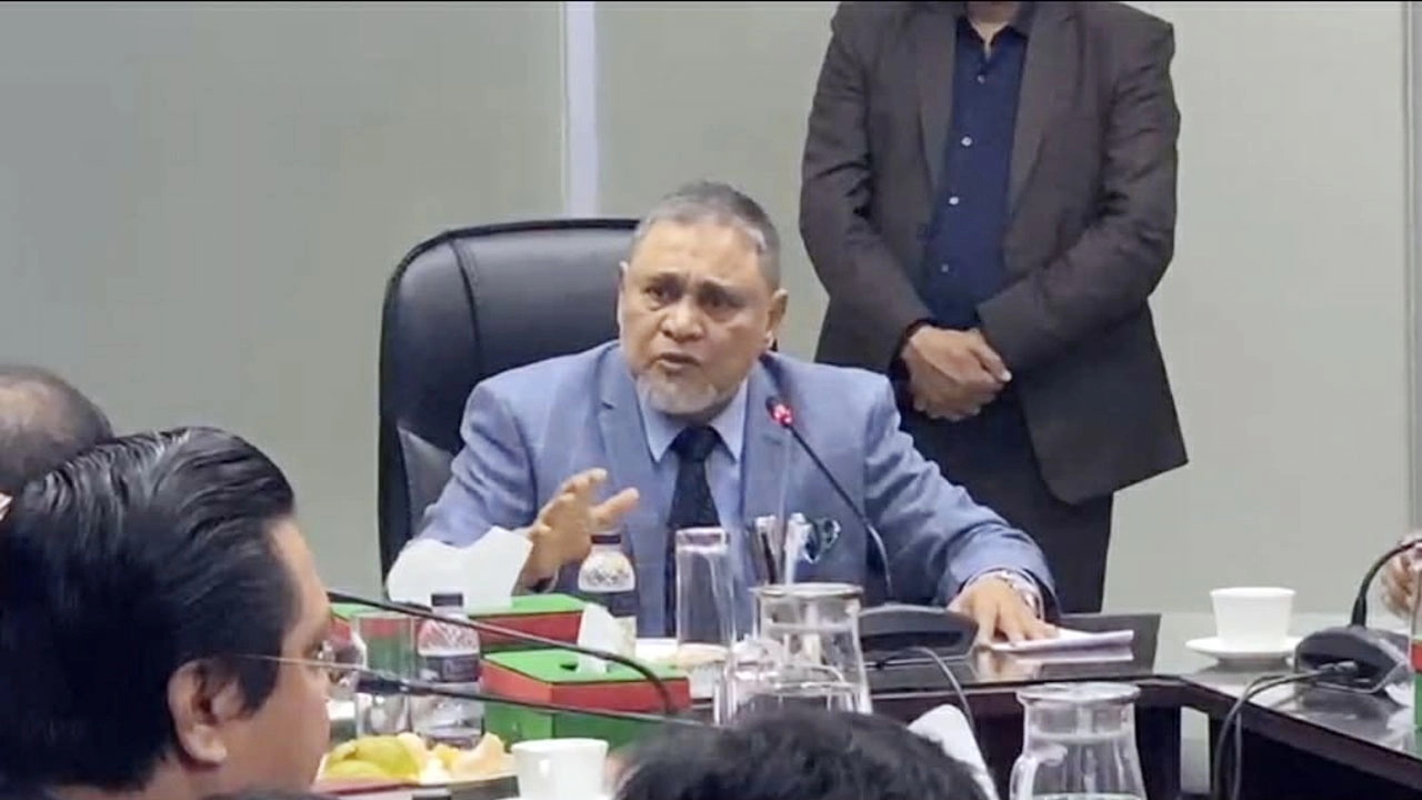 নির্বাচনে সাংবাদিক পর্যবেক্ষণ স্বচ্ছতা বৃদ্ধি করবে: সিইসি