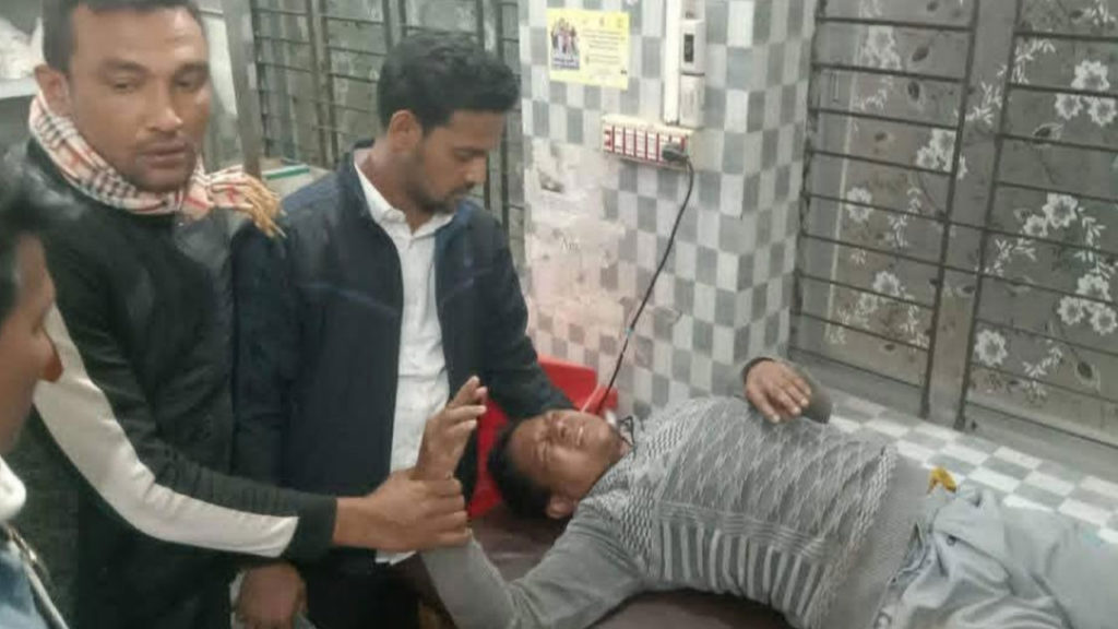 পাথরঘাটা উপজেলায় জামায়াতে ইসলামী ও বিএনপির মধ্যে সংঘর্ষ, দুই নেতা গুরুতর আহত