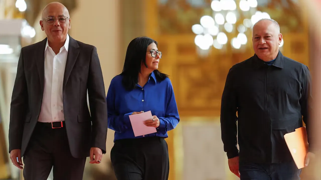 মাদুরোকে আটক অভিযানের আগে ভেনেজুয়েলার স্বরাষ্ট্রমন্ত্রীর সঙ্গে যুক্তরাষ্ট্রের গোপন যোগাযোগ