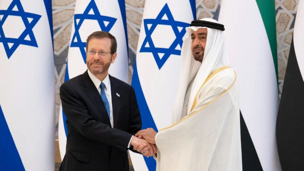 গাজা যুদ্ধ চলাকালে ইসরায়েলকে লোহিত সাগর অঞ্চলে সামরিক সহায়তার প্রস্তাব দিয়েছিল ইউএই: ফাঁস নথি