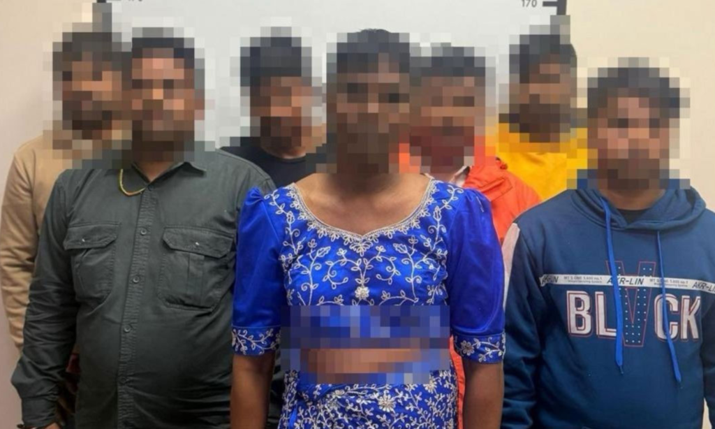 সাত ভারতীয় নাগরিক কুয়েতে অশ্লীল ভিডিও প্রকাশের অভিযোগে গ্রেফতার