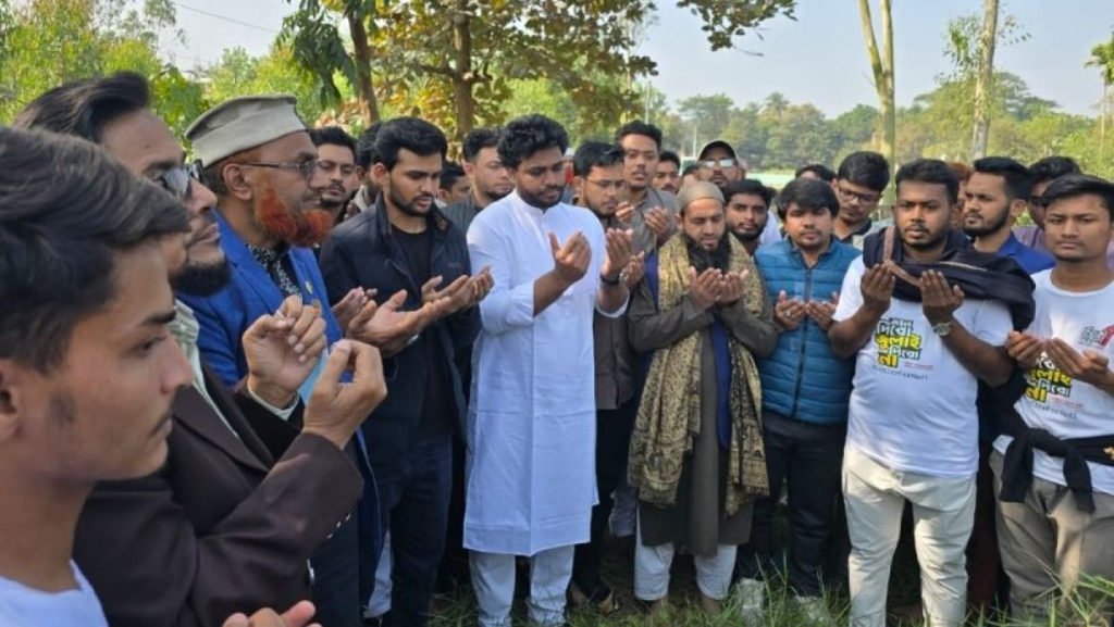 শহীদ ইশমামের কবর জিয়ারতের মধ্য দিয়ে চট্টগ্রামে এনসিপির নির্বাচনি পদযাত্রা শুরু