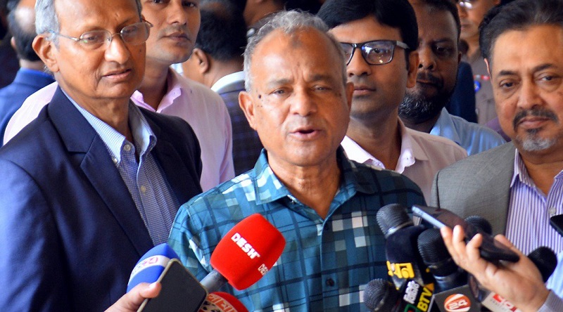 স্বরাষ্ট্র উপদেষ্টা জোরদার করছেন বিদেশে অবস্থানরত হুমকিদাতা ব্যক্তিদের বক্তব্যের বাস্তব কোনো গুরুত্ব নেই