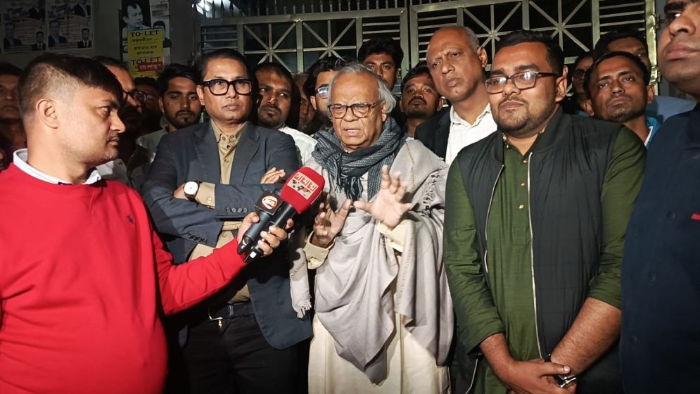 দুর্যোগ ও সামাজিক সংকটে বিএনপির কর্মসূচি অব্যাহত রয়েছে: রুহুল কবির রিজভী